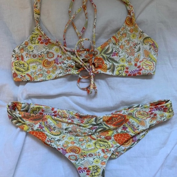 Boys + Arrows bikini - Picture 1 of 3